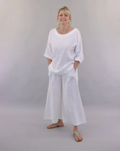 Dolman Sleeve Linen White Tunic by Cadenza Italy One Size